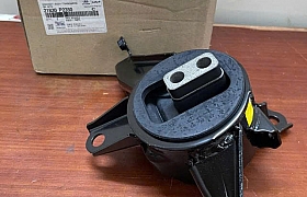 21830P2350 Chân hộp số Carnival,Sorento,Santafe 2.2