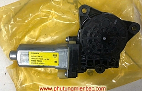 988207M000 Motor lên xuống kính phải Trago