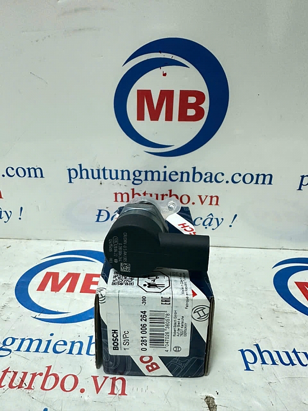 0281006264 Van áp suất nhiên liệu Mercedes GLK