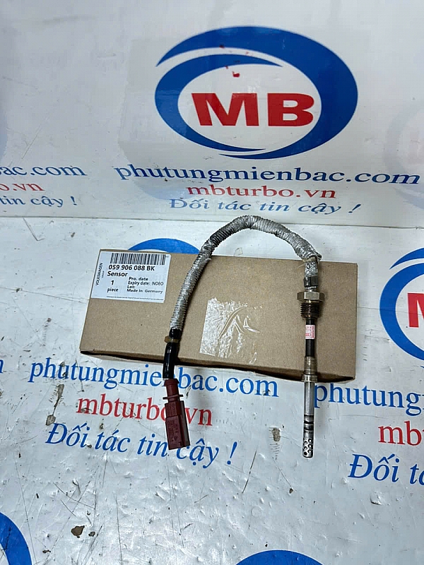 059906088BK Cảm biến nhiệt độ khí xả AudiA8 2012