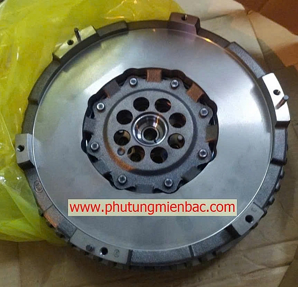 232004A103 Bánh đà Grand Starex