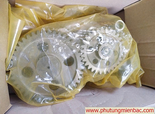2610084460 Bơm nhớt Trago Xcient 