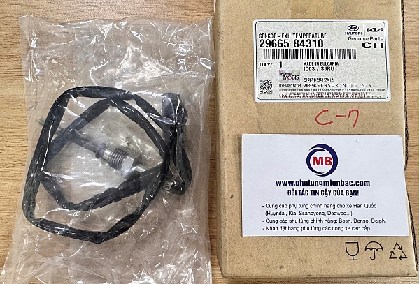 2966584310 Cảm biến nhiệt độ khí xả D6CG Univer/Trago