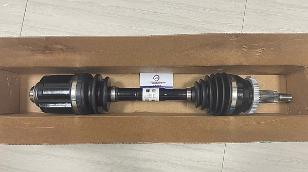 495013J150 Trục láp trước phải Veracrus