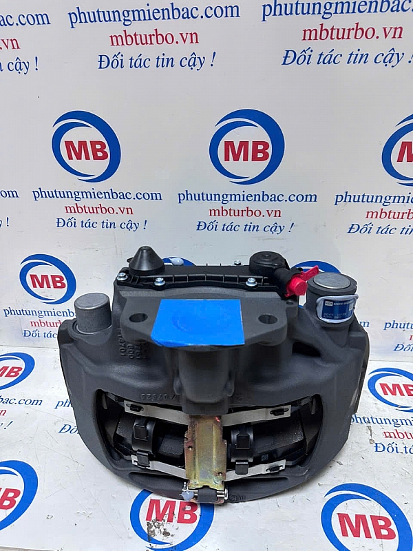 581008D500 Cùm phanh sau trái Univer 