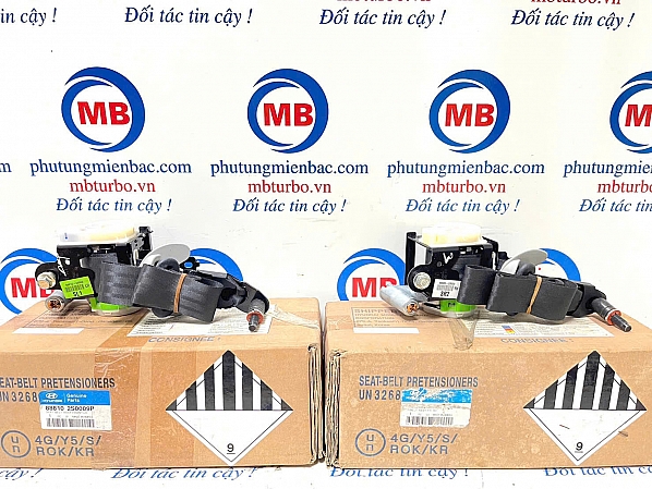 888102S0009P Dây đai an toàn trước trái Tucson 2011